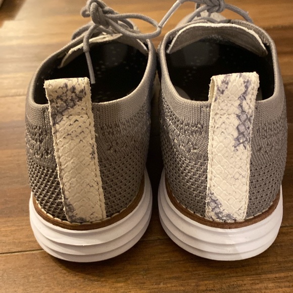 Women’s Wriginal Grand Stitch Wingtip Oxfords - Picture 5 of 9